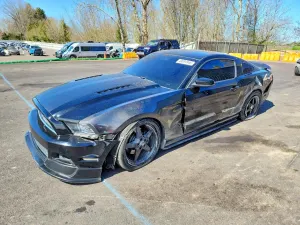 Ford Mustang 5.0L 8 2013