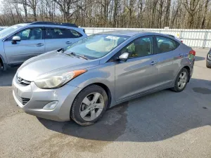 Hyundai Elantra 1.8L 4 2013
