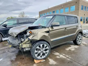 Kia Soul 2.0L 4 2012