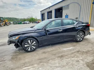 Nissan Altima 2.5L 4 2022