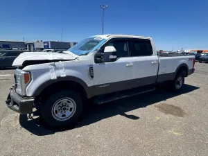 Ford F-350 6.7L 8 2017