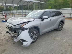 Toyota Highlander 3.5L 6 2021
