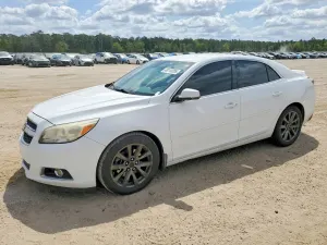 Chevrolet Malibu 2.0L 4 2013