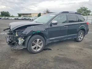 Subaru Outback 3.6L 6 2013