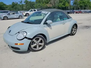 Volkswagen Beetle 2.5L 5 2010