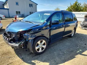 Toyota Sienna 3.5L 6 2011