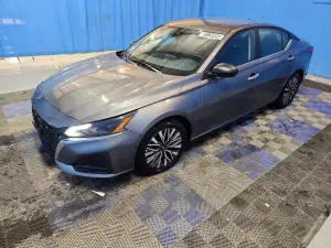 Nissan Altima 2.5L 4 2025
