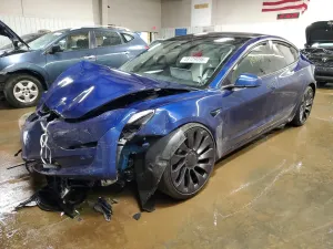 Tesla Model 3 2023