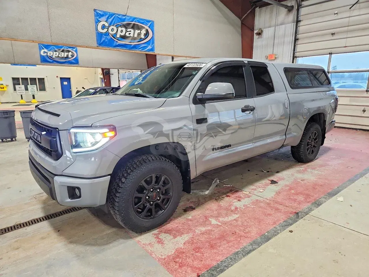 Toyota Tundra 5.7L 8 2017