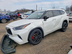 Toyota Highlander 3.5L 6 2022