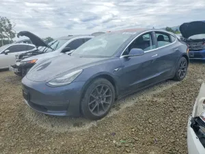 Tesla Model 3 2018
