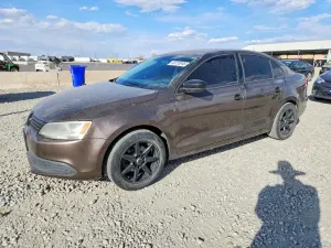 Volkswagen Jetta 2.0L 4 2014