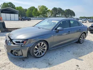 Audi A4 2.0L 4 2021