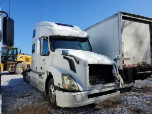 Volvo VN 12.8L 6 2016