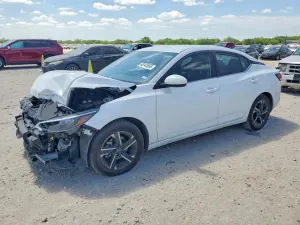 Nissan Sentra 2.0L 4 2024