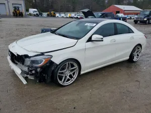 Mercedes-Benz CLA 2.0L 4 2015