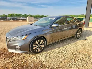 Nissan Altima 2.5L 4 2021