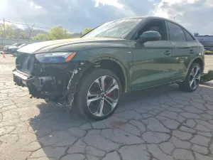 Audi Q5 2.0L 4 2025