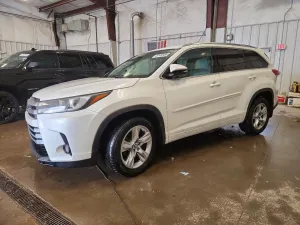 Toyota Highlander 3.5L 6 2019