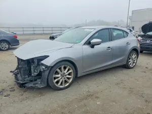 Mazda 3 2.5L 4 2015