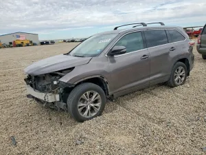 Toyota Highlander 3.5L 6 2015