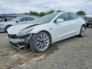 Tesla Model 3 2020