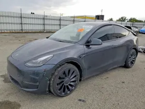 Tesla Model Y 2024
