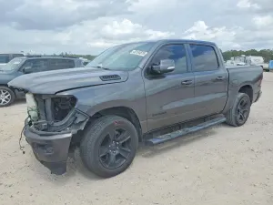 RAM 1500 5.7L 8 2020