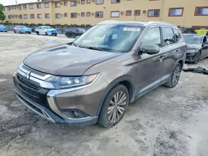 Mitsubishi Outlander 2.4L 4 2019