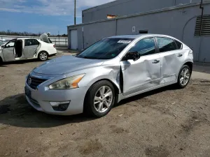 Nissan Altima 2.5L 4 2015