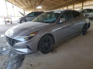 Hyundai Elantra 2.0L 4 2023