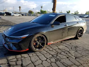 Hyundai Elantra 2.0L 4 2025