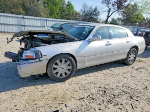 Lincoln Town Car 4.6L 8 2005