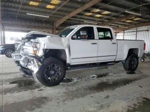 Chevrolet Silverado 1500 6.6L 8 2015
