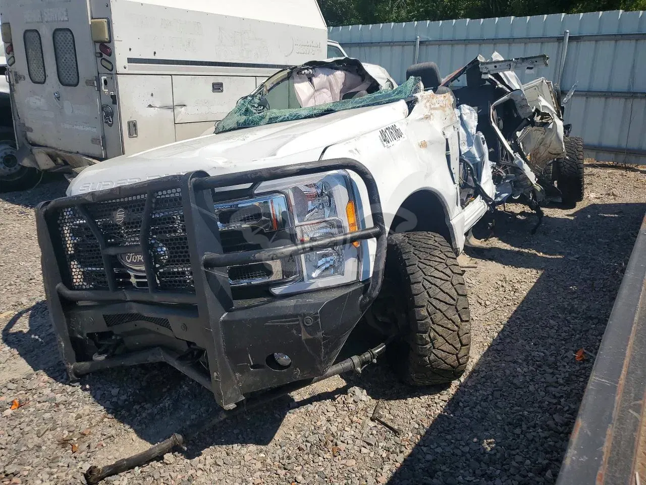 Ford F-350 6.7L 8 2023