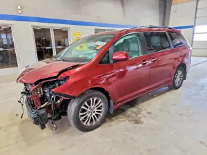 Toyota Sienna 3.5L 6 2018