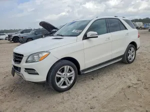 Mercedes-Benz ML 3.5L 6 2015
