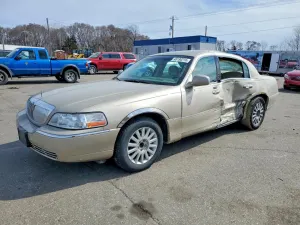 Lincoln Town Car 4.6L 8 2005