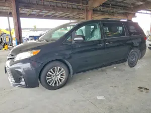 Toyota Sienna 3.5L 6 2018