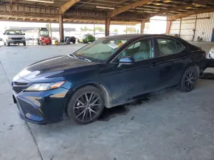 Toyota Camry 2.5L 4 2021