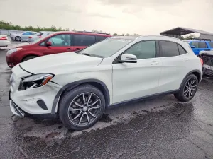 Mercedes-Benz GLA 2.0L 4 2015