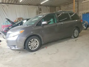 Toyota Sienna 3.5L 6 2013
