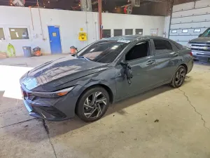 Hyundai Elantra 2.0L 4 2025