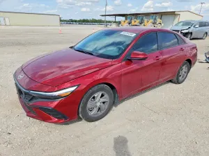 Hyundai Elantra 2.0L 4 2025