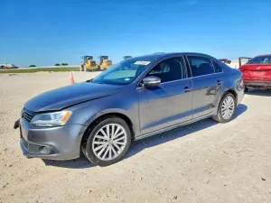 Volkswagen Jetta 1.8L 4 2014