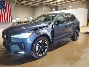 Volvo XC60 2.0L 4 2026