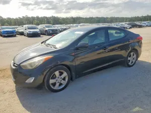 Hyundai Elantra 1.8L 4 2013