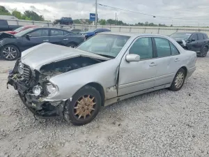 Mercedes-Benz E 3.2L 6 2001