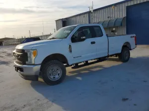 Ford F-350 6.7L 8 2017