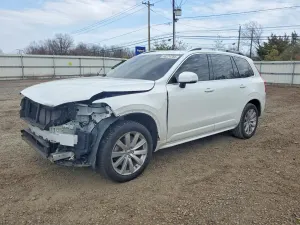 Volvo XC90 2.0L 4 2019